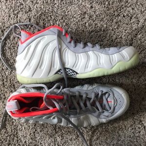 Nike Foamposite Pure Platinum (Yeezy)